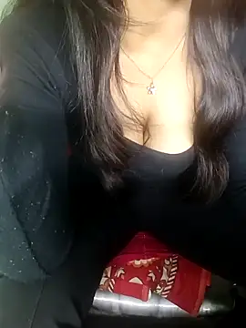 Snapshot of Hey_shiviii chatting on 02/22/26, 10:06 Hey shiviii online show from 02/22/26, 10:06