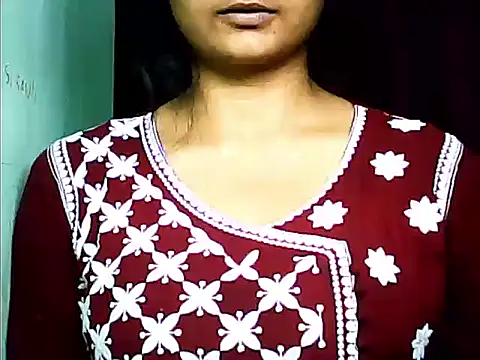 Snapshot of Hey_shiviii chatting on 02/25/26, 05:02 Hey shiviii online show from 02/25/26, 05:02