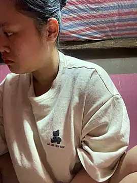 anhanh000 online show from 11/02/25, 04:28