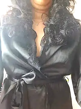 CharmingPearl online show from 05/10/26, 06:28