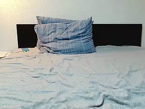 CharmingPearl online show from 11/07/25, 07:51