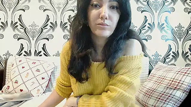 CharmingPearl online show from 02/05/26, 07:48