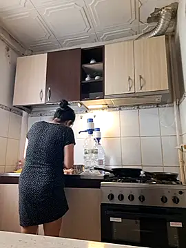 CharmingPearl online show from 03/22/26, 12:18