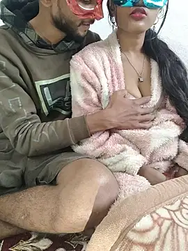 baby Cpl21 online show from 12/17/25, 06:07