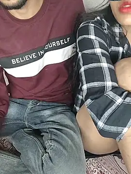 baby Cpl21 online show from 11/17/25, 04:44