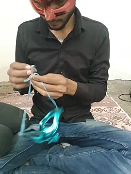 baby Cpl21 online show from 12/16/25, 07:12