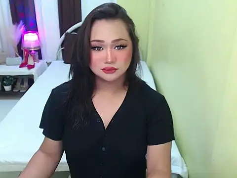 XxgiganticoliviacummerxX online show from 12/17/25, 02:49