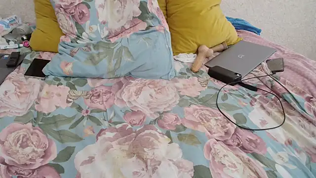 Snapshot of ksenia_444 chatting on 02/01/26, 09:18 ksenia 444 online show from 02/01/26, 09:18