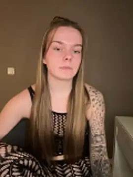 LisaFreierxx online show from 02/18/26, 08:05