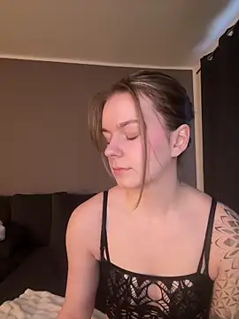 LisaFreierxx online show from 01/17/26, 01:04