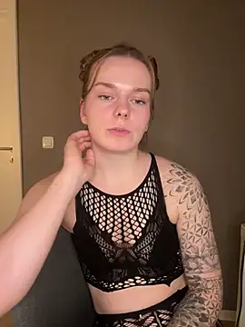 LisaFreierxx online show from 02/24/26, 10:32