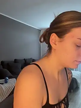 LisaFreierxx online show from 02/08/26, 11:30