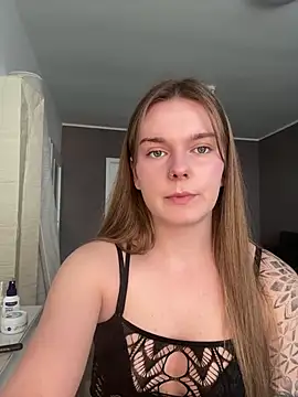 LisaFreierxx online show from 04/05/26, 03:08