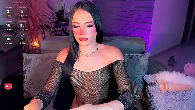Snapshot of SexyNaza_1 chatting on 05/29/26, 12:27 SexyNaza 1 online show from 05/29/26, 12:27