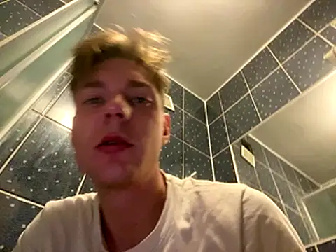 Niesmialyy online show from 11/11/25, 03:40