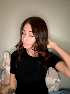 Sindy Energy online show from 11/18/25, 02:42