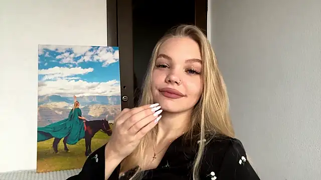 SweetAmelia69 online show from 12/05/25, 08:24