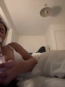 Bethrae25 online show from 11/10/25, 11:43