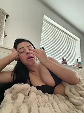 Bethrae25 online show from 03/15/26, 08:43