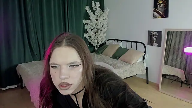 MadisonMongomeri online show from 12/04/25, 02:21