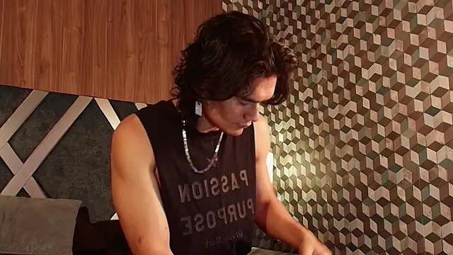 James Morrisonm online show from 12/18/25, 07:18