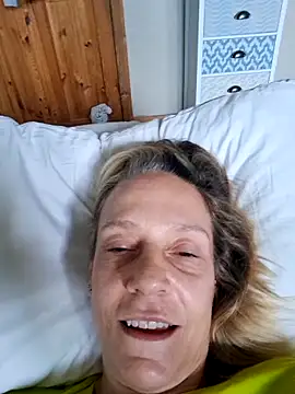 LittleSexyT online show from 11/11/25, 10:43