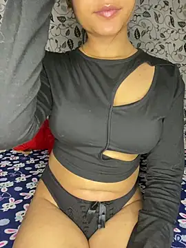 priya 030 online show from 01/15/26, 04:32