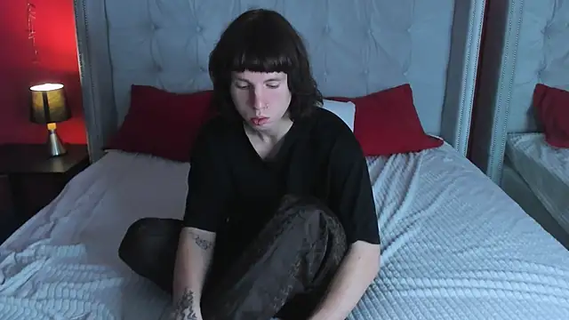 Snapshot of CutieKai_ chatting on 11/02/25, 09:09 CutieKai  online show from 11/02/25, 09:09