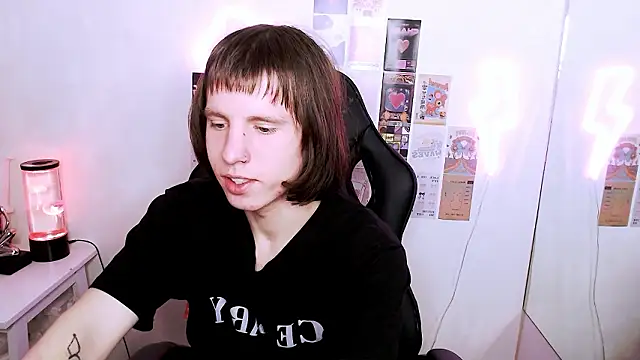 Snapshot of CutieKai_ chatting on 03/14/26, 09:21 CutieKai online show from 03/14/26, 09:21