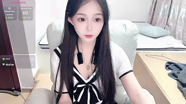  yueyue online show from 11/06/25, 08:46