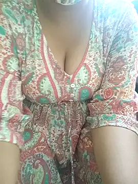 mouni499 online show from 05/04/26, 07:55