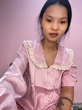 lung-linh online show from 11/27/25, 04:57