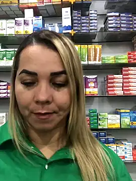 Snapshot of imoly_ chatting on 11/01/25, 10:03 imoly  online show from 11/01/25, 10:03