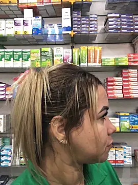 Snapshot of imoly_ chatting on 11/02/25, 01:27 imoly  online show from 11/02/25, 01:27