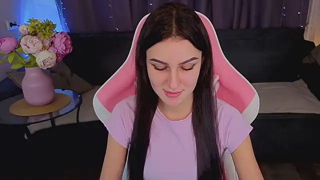 Katrin Mur online show from 11/06/25, 12:53