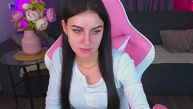 Katrin Mur online show from 11/05/25, 03:26