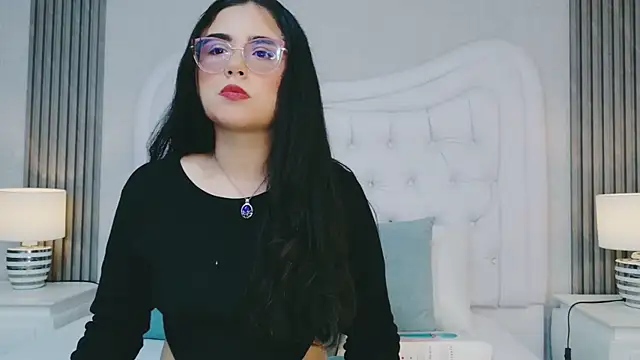 ScarlettPetrova online show from 04/30/26, 11:39