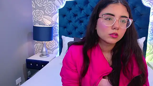 ScarlettPetrova online show from 11/03/25, 12:53