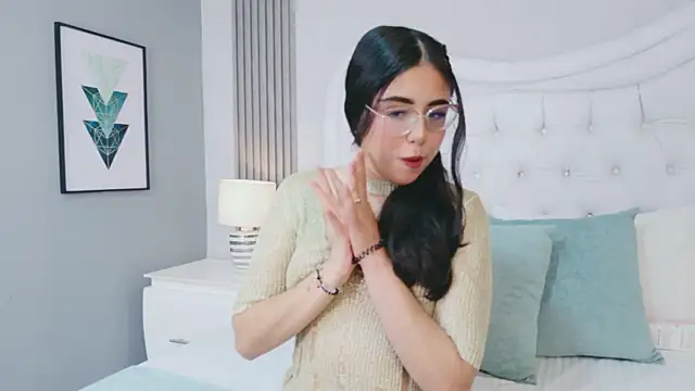 Snapshot of ScarlettPetrova chatting on 03/25/26, 11:42 ScarlettPetrova online show from 03/25/26, 11:42