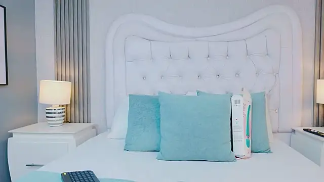 Snapshot of ScarlettPetrova chatting on 04/10/26, 11:50 ScarlettPetrova online show from 04/10/26, 11:50