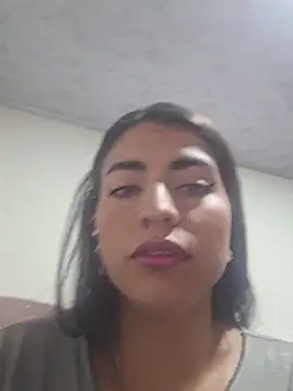 GISELLA   online show from 11/30/25, 11:27