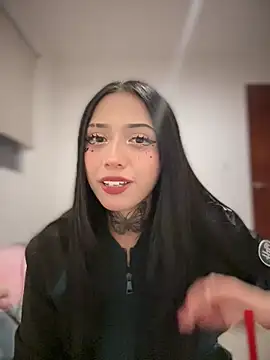 JIORYOvO online show from 12/17/25, 03:11