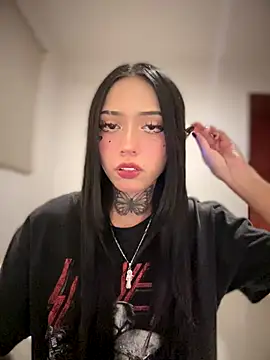 JIORYOvO online show from 11/13/25, 02:37