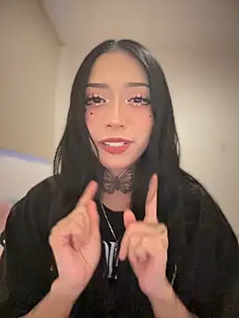 JIORYOvO online show from 12/01/25, 12:00