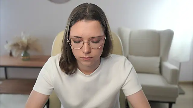 Snapshot of TashaKava chatting on 11/04/25, 08:51 TashaKava online show from 11/04/25, 08:51