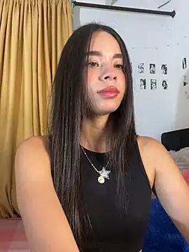Snapshot of Milleradhara24 chatting on 07/03/26, 01:56 Milleradhara24 online show from 07/03/26, 01:56