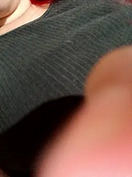 ruiviinhaah online show from 12/17/25, 12:43