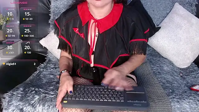 ESTEFANIA 344 online show from 02/26/26, 06:30