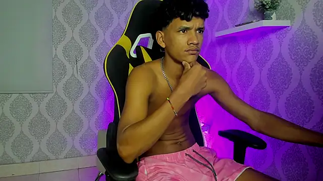 Boy savoy online show from 02/20/26, 07:21