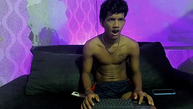 Boy savoy online show from 02/01/26, 07:28